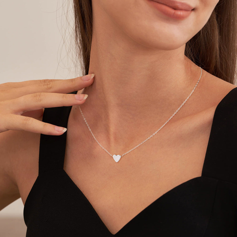 Women's Minimalist Heart-shaped Necklace